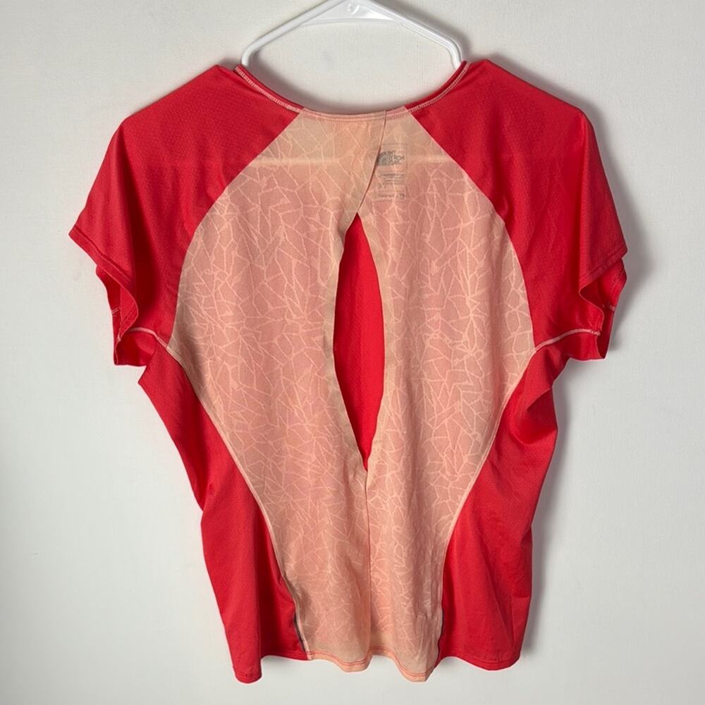 The North Face Top - Women's Large - Picture 4 of 4